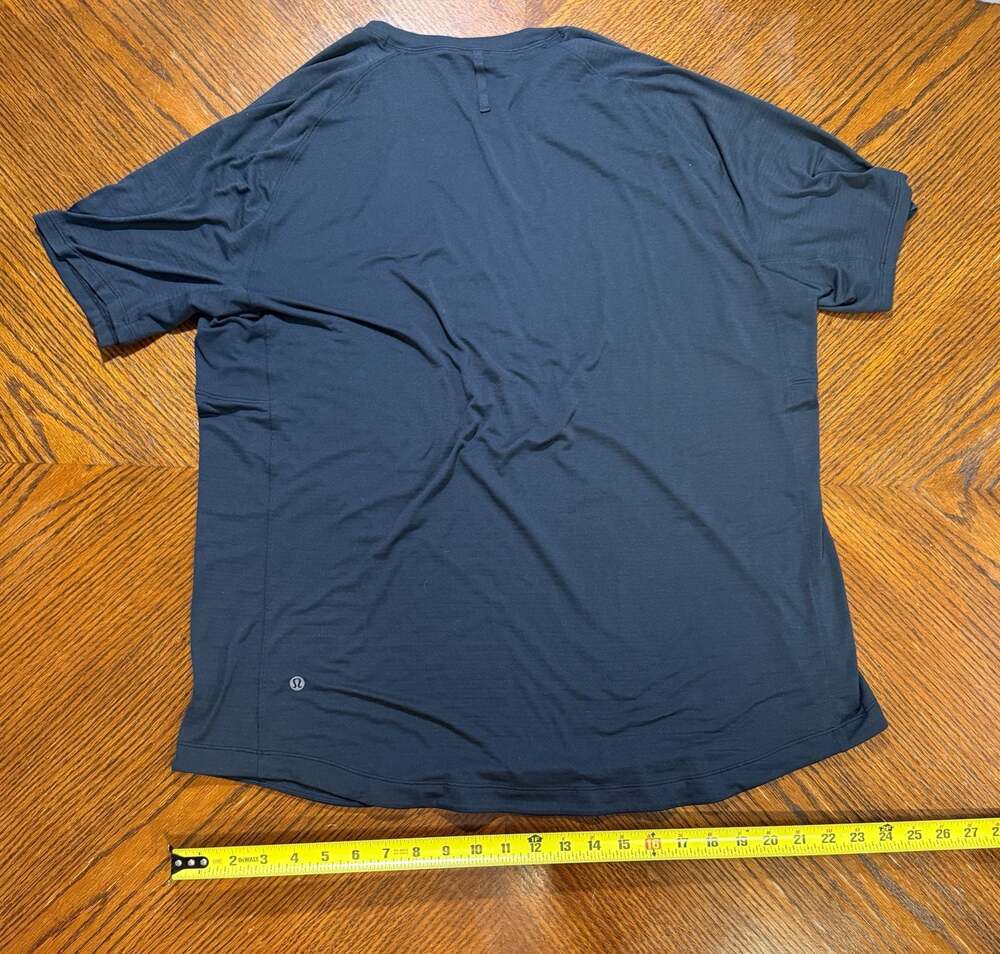 Lululemon Metal Vent Tech Short Sleeve Training Shirt - Black - Size XL
